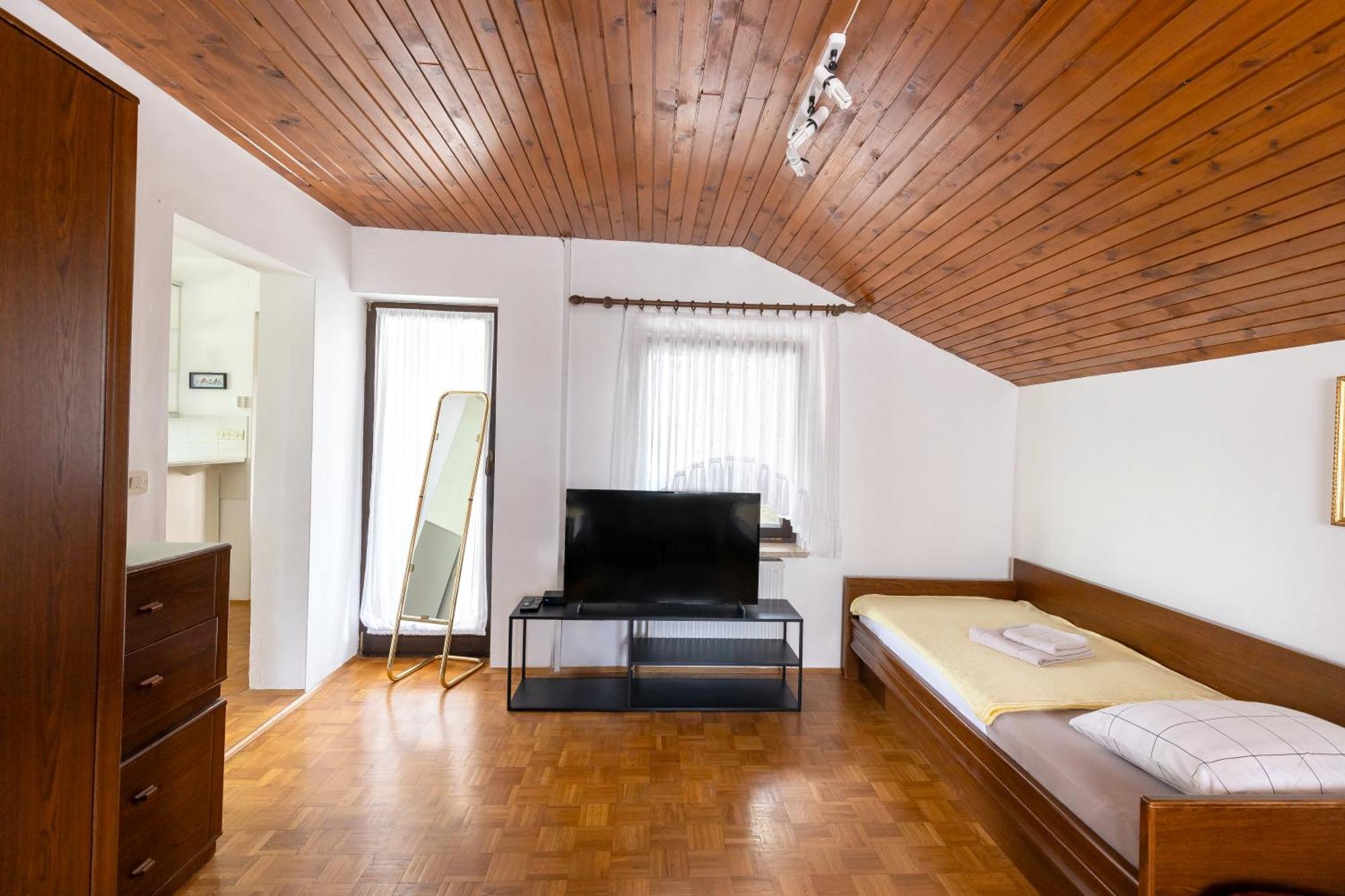 Apartments Cipresa Portoroz Exterior photo
